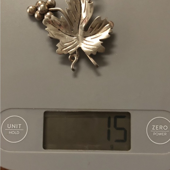 Vintage Mexico Taxco Signed Grapes Leaf Brooch Pin - Picture 8 of 8